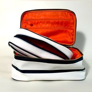 Mark & Graham 2-in-1 travel makeup case